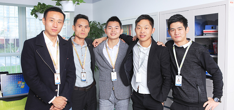 �I(y��ng)�N(xi��o)����(w��)�F(tu��n)�(du��)<i>MARKETING TEAM</i>